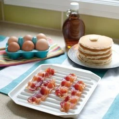 Food Network™ Microwave Bacon Tray With Lid 7 Food Network™ Microwave Bacon Tray With Lid -Food Network Store unnamed file 1143