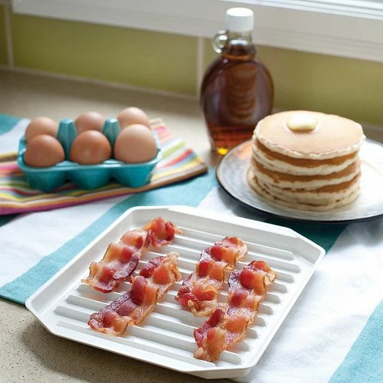 Food Network™ Microwave Bacon Tray With Lid 5 Food Network™ Microwave Bacon Tray With Lid - Image 3